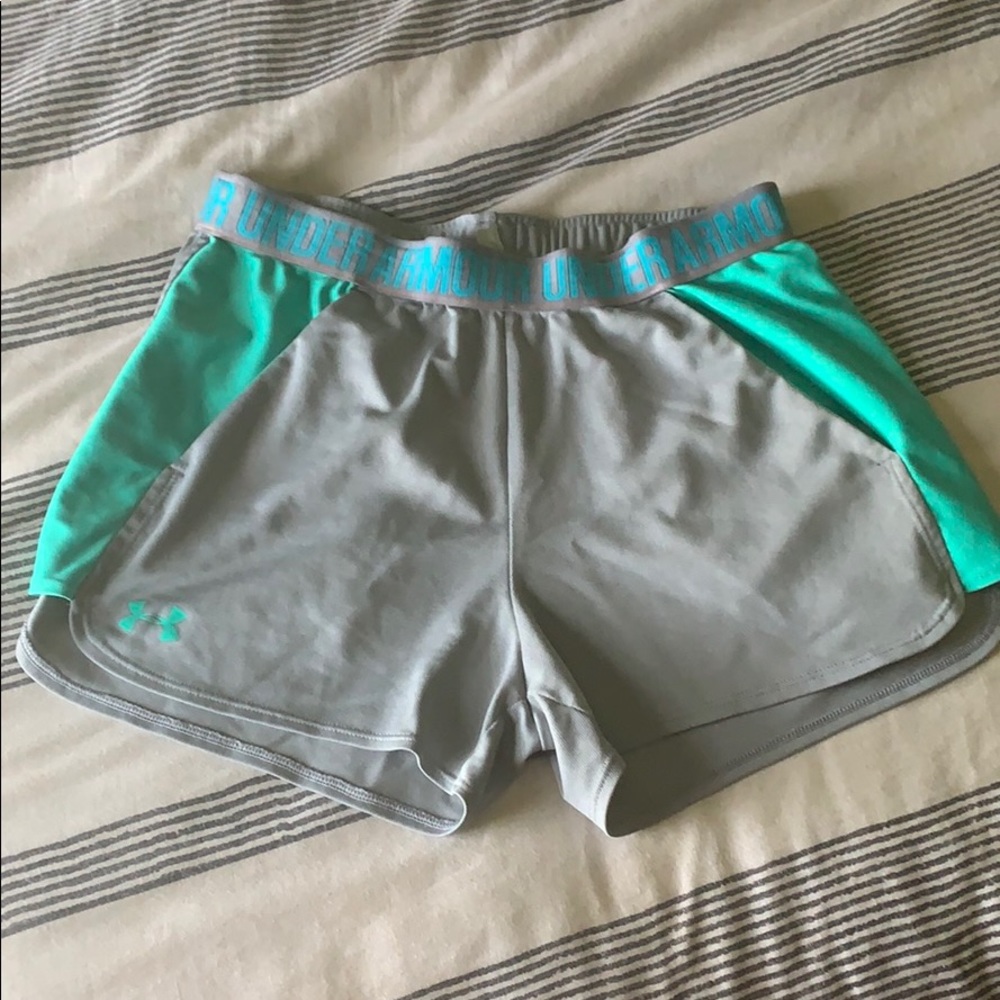 Medium under armour shorts